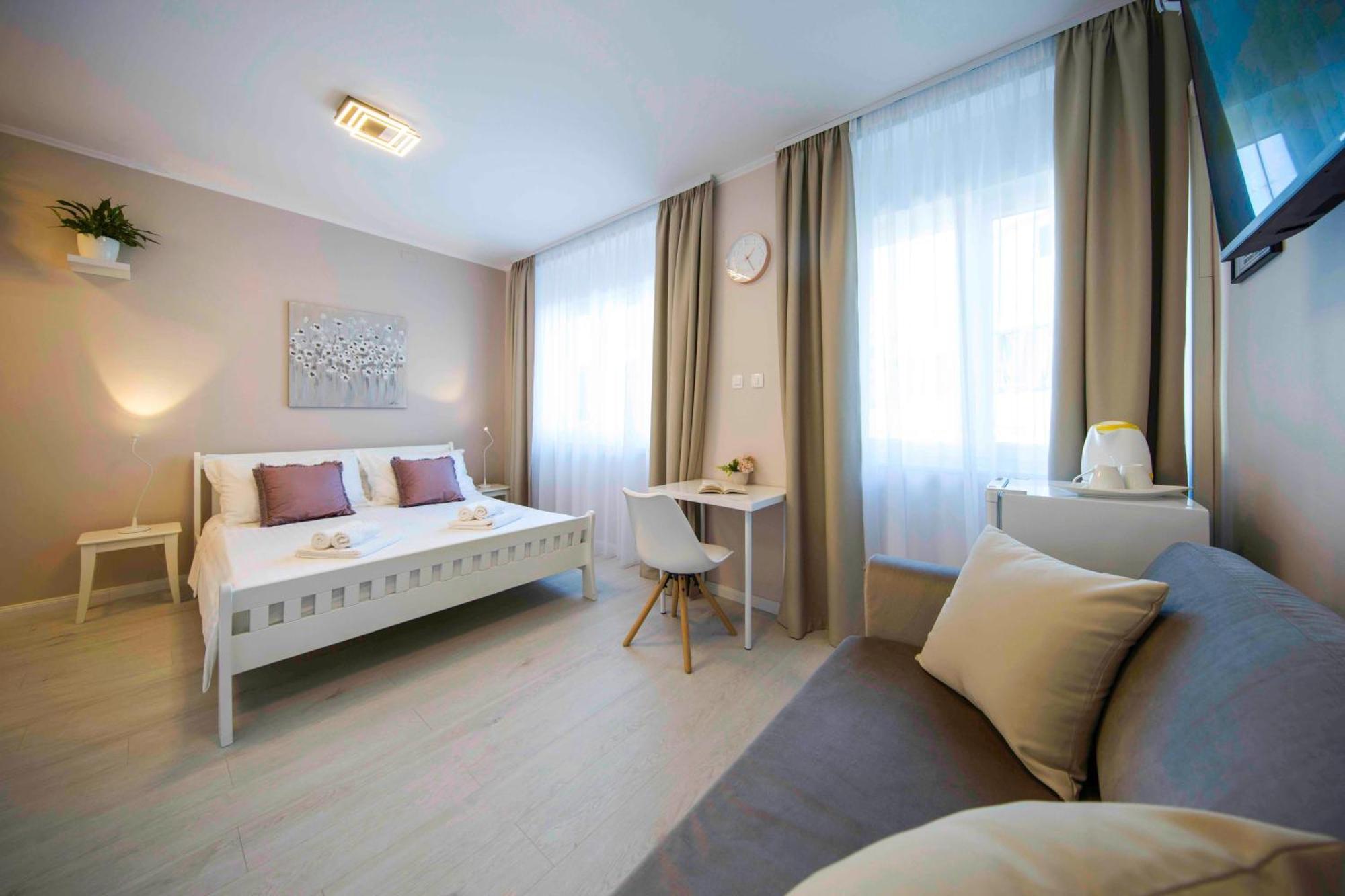 A-More Accommodation 斯普利特 外观 照片